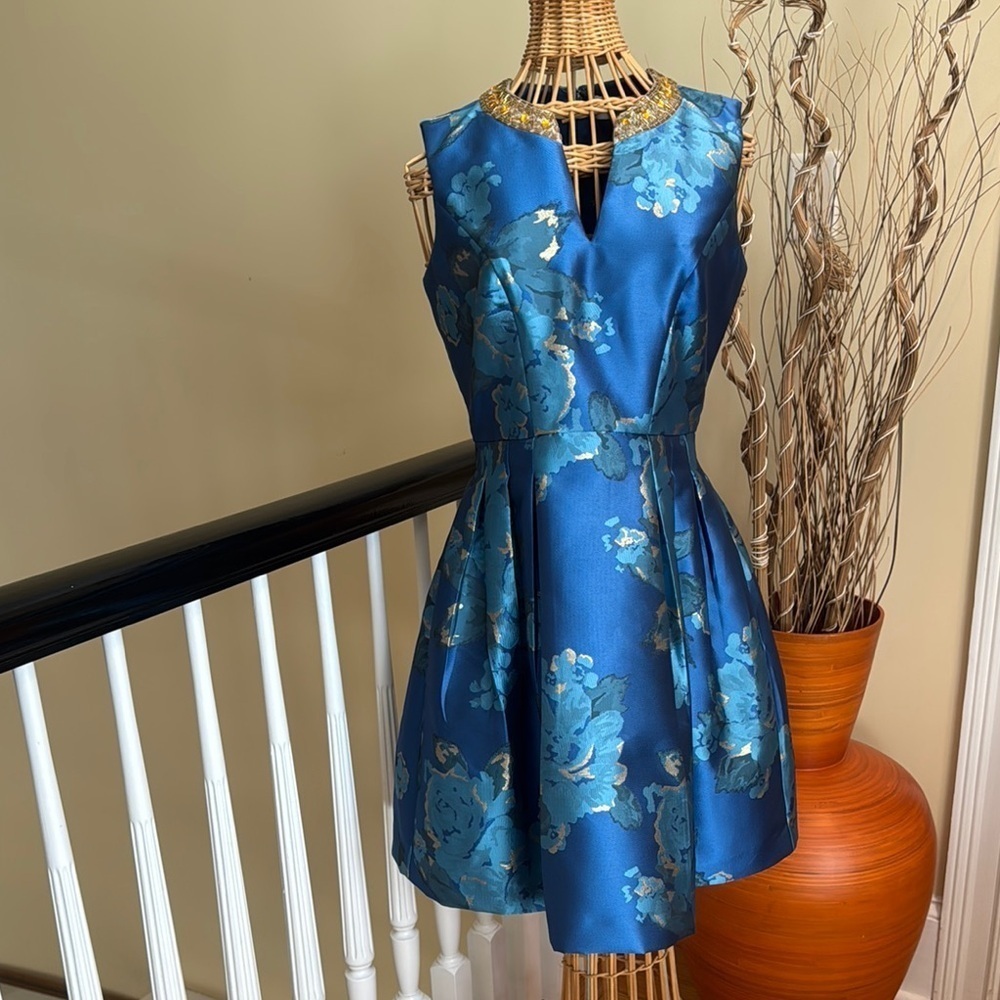 Belle Badgley Mischka Elegant Blue Floral Dress With Gold Beads